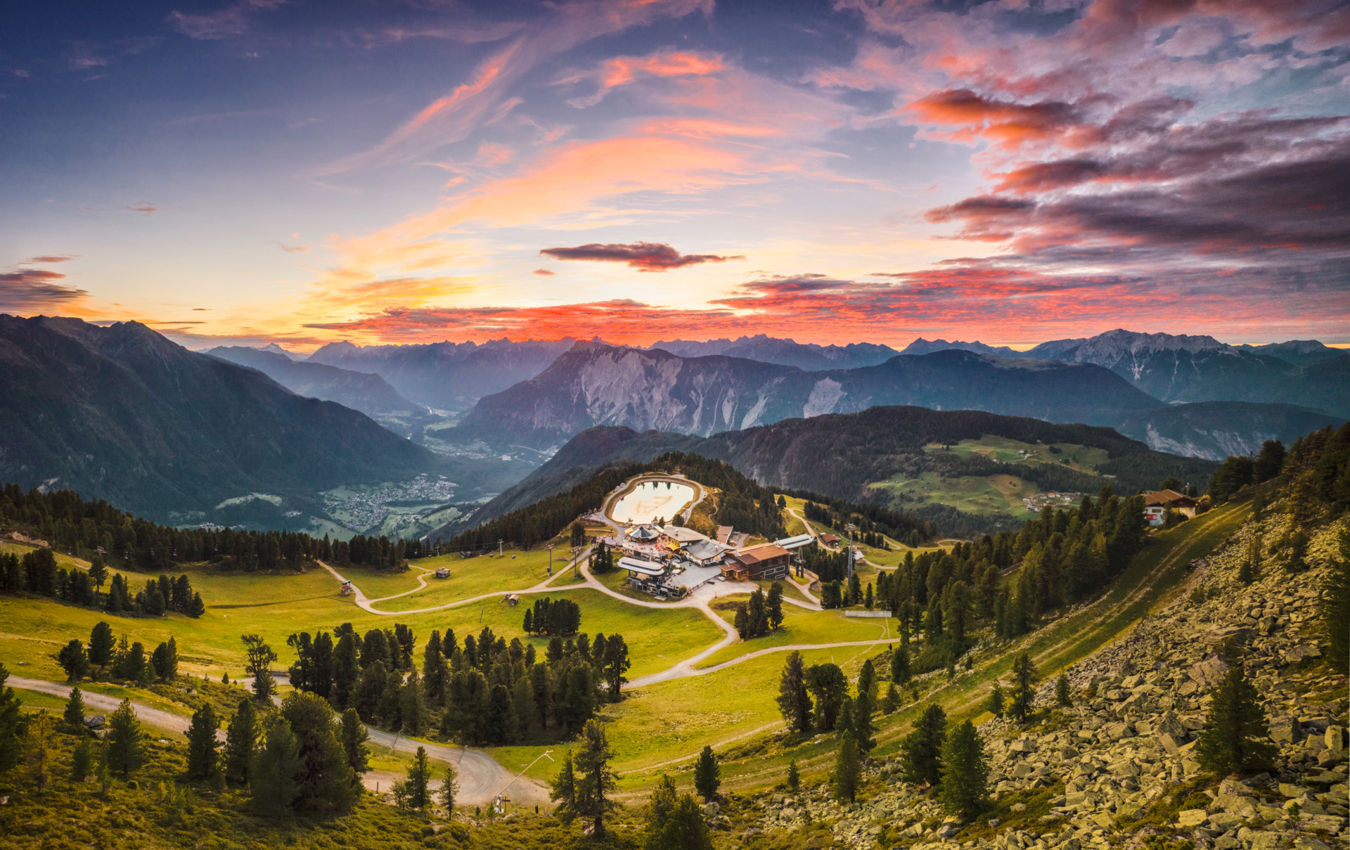 Sonnenuntergang am Berg Hochoetz Ötztal Tirol – Fly me into Sunset Live Musik 2026